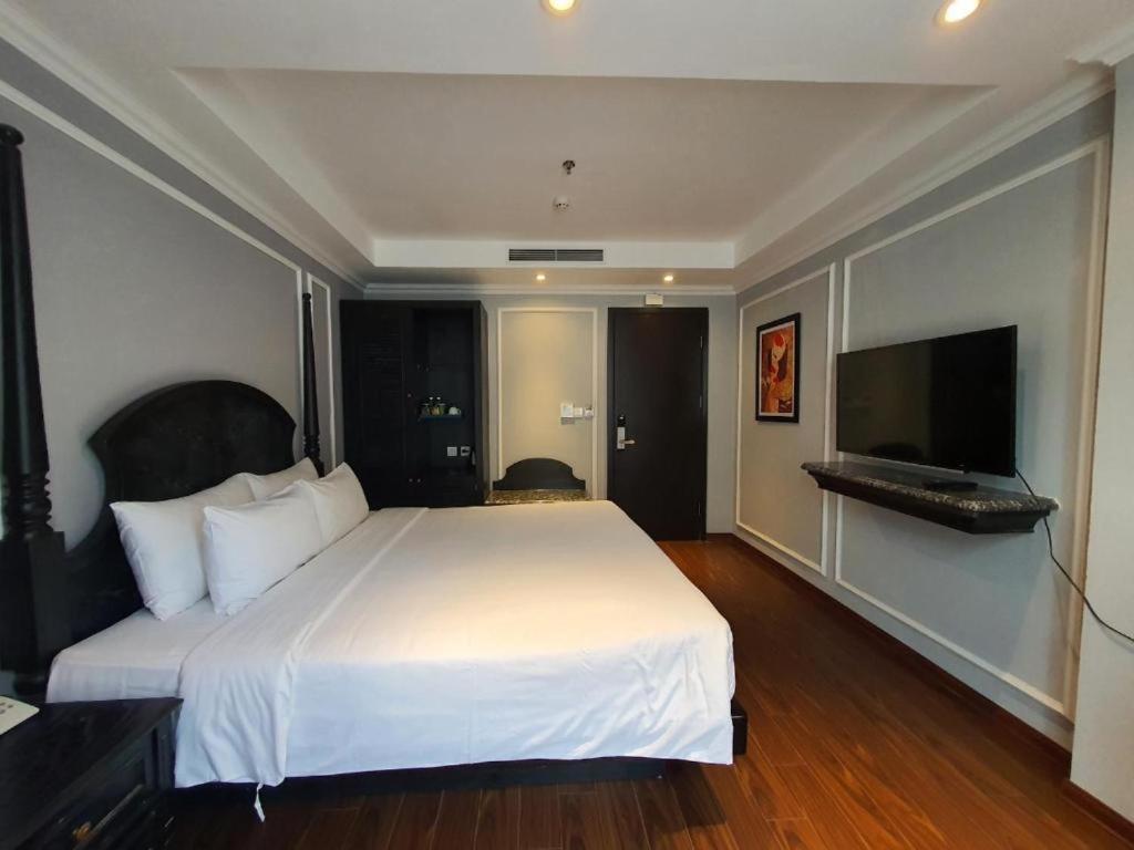 Hotel Bay Luxury Hanoi Esterno foto
